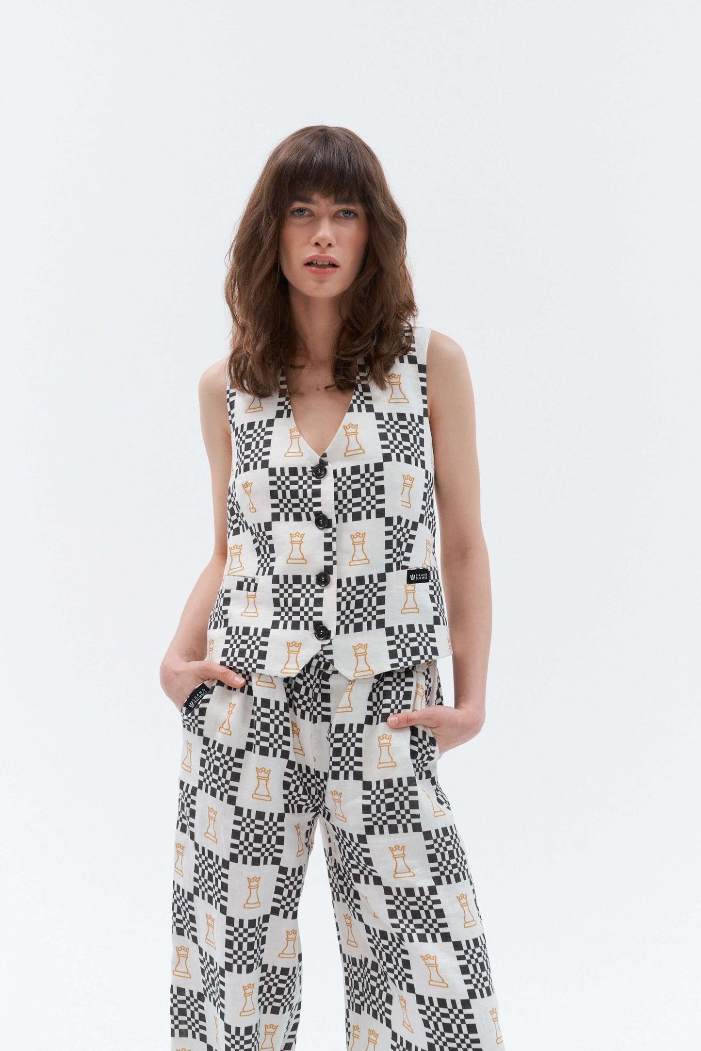 Grand Duchess linen waistcoat Vesta for women.
