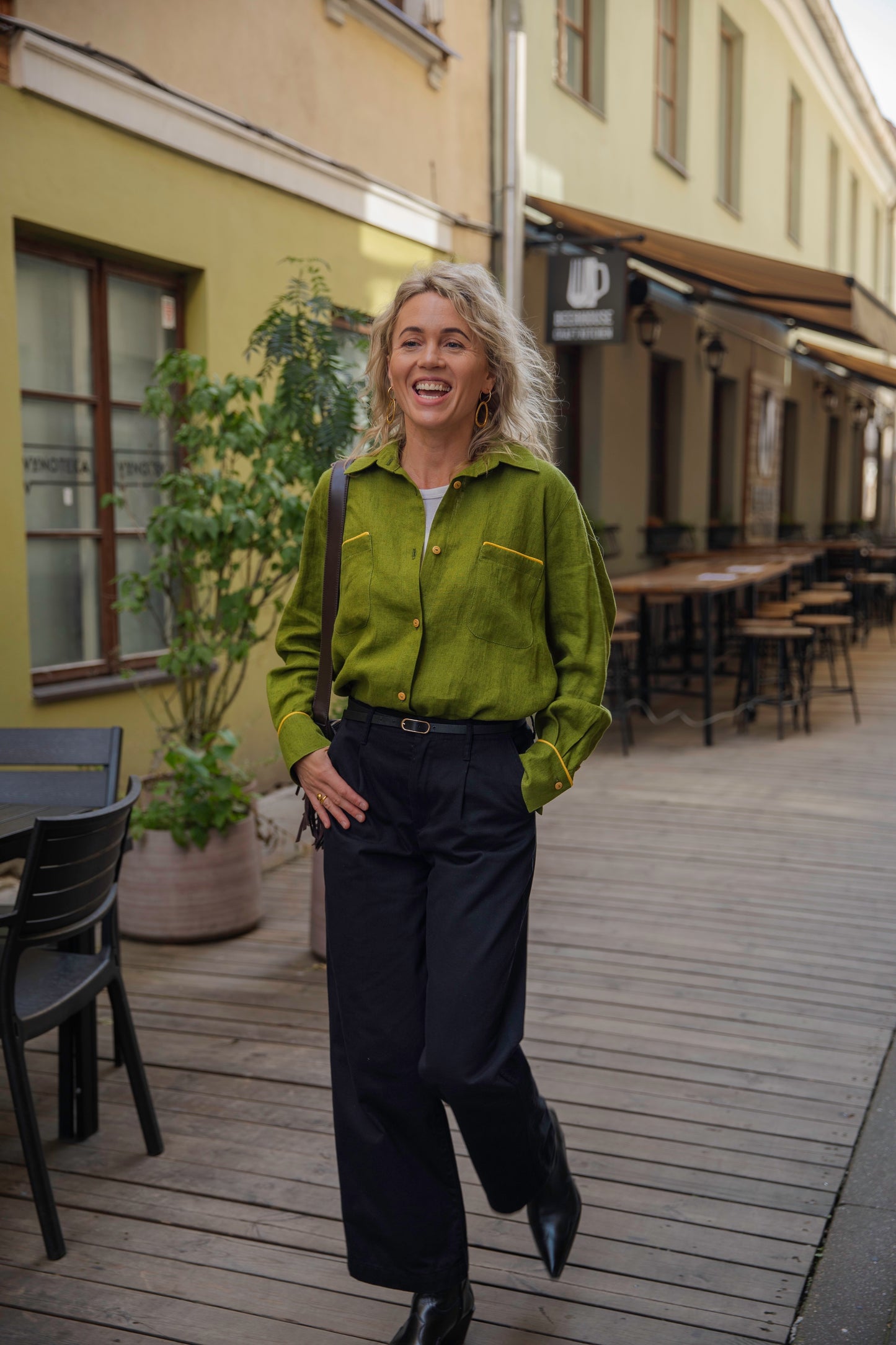 Lininiai marškiniai su geltona juostelė "Brillante" - žali