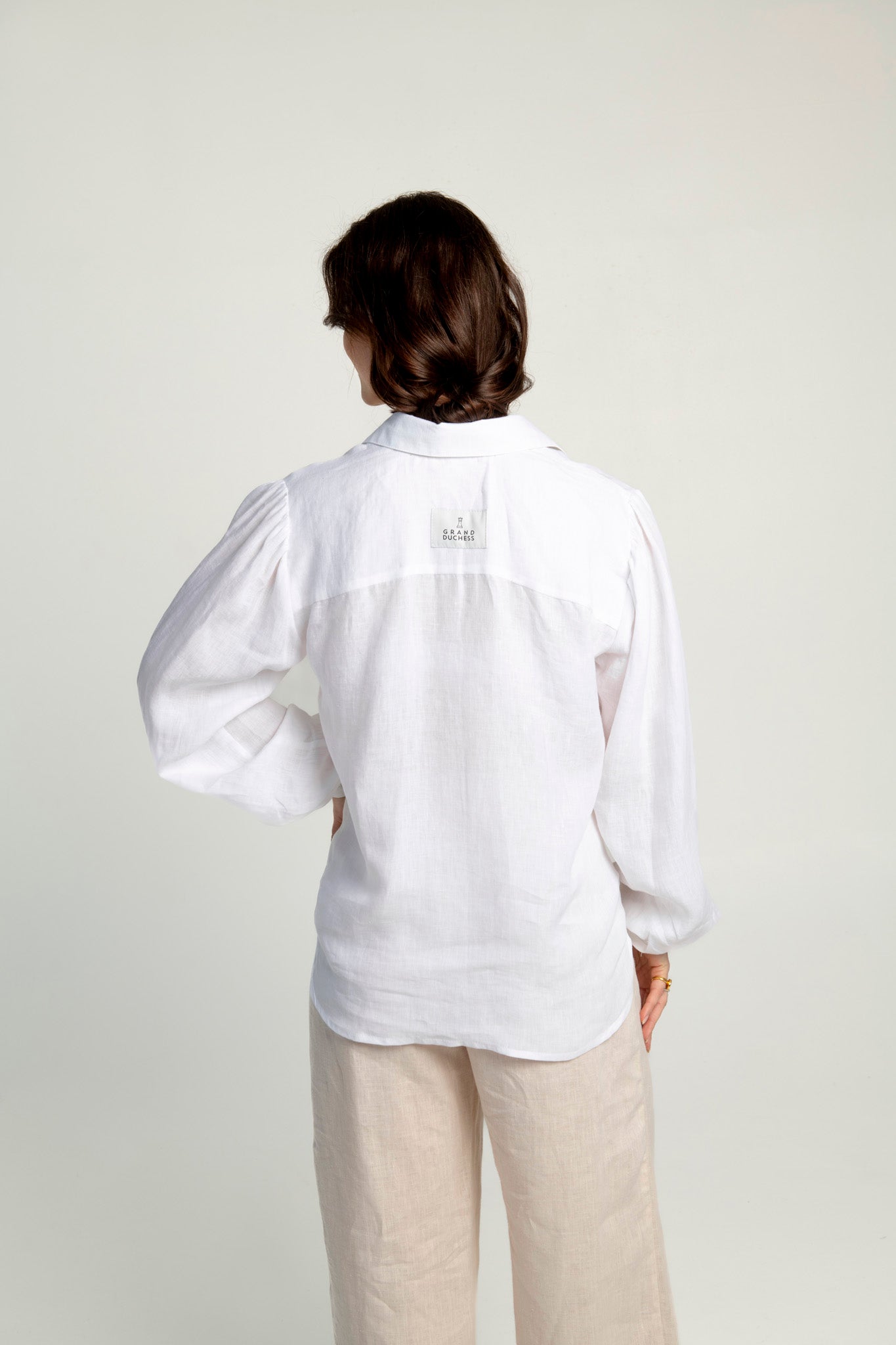 Astoria women’s linen shirt with puffed sleeves, stylish breathable linen shirt designed and made in Lithuania.