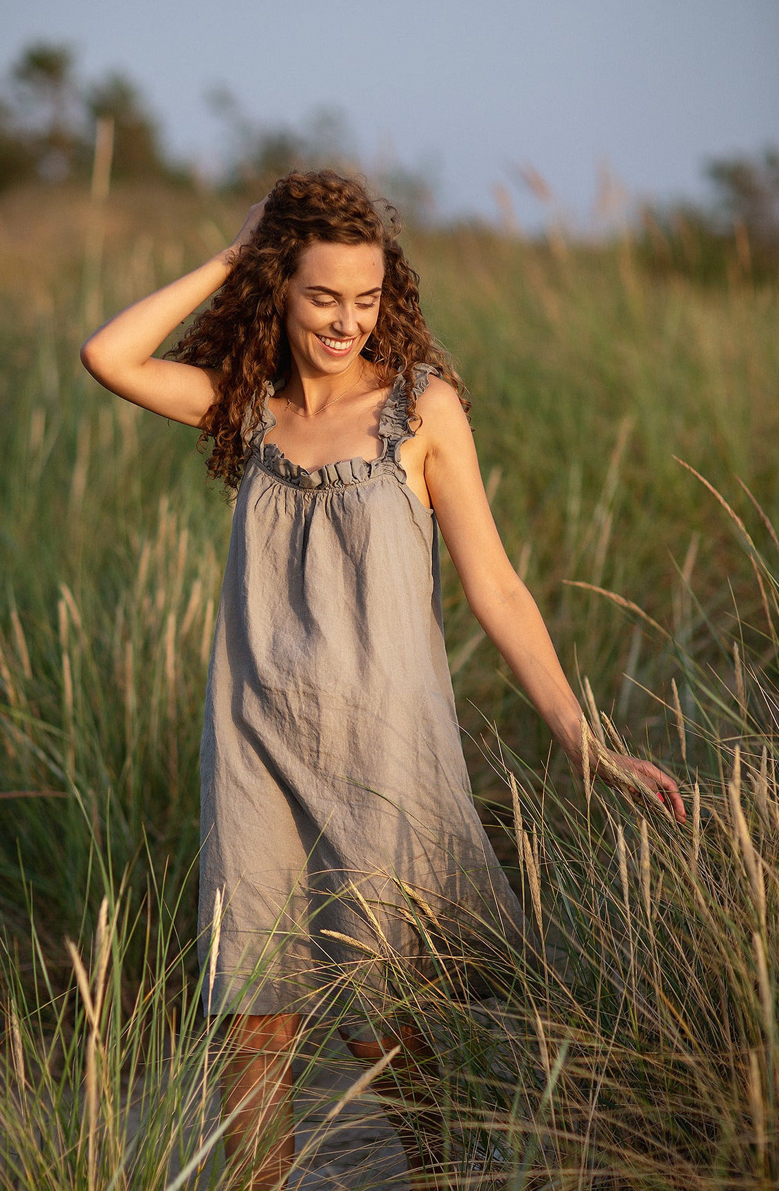Women’s midi dress with pockets