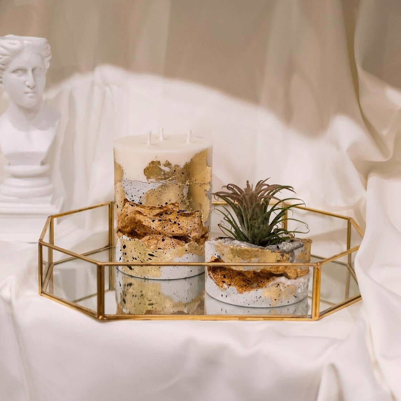 Luxury handmade candle: sustainable, golden concrete, gift idea