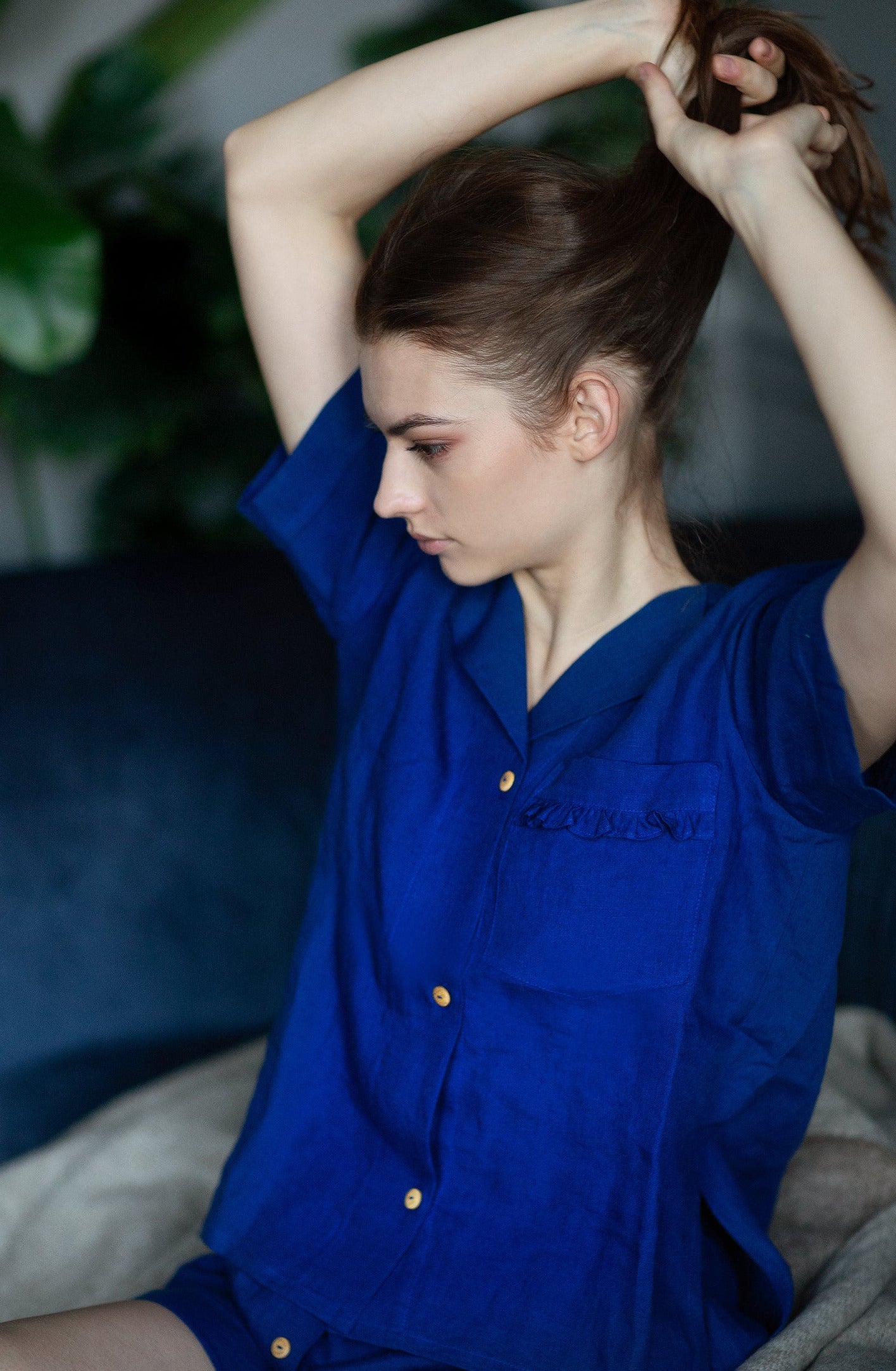 Women’s linen two-piece set Sophisticated with high-waisted shorts and signature ruffled linen shirt